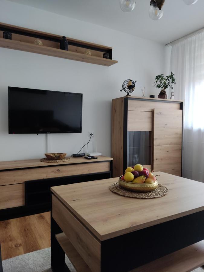 자토르 Apartament Janis 아파트 외부 사진